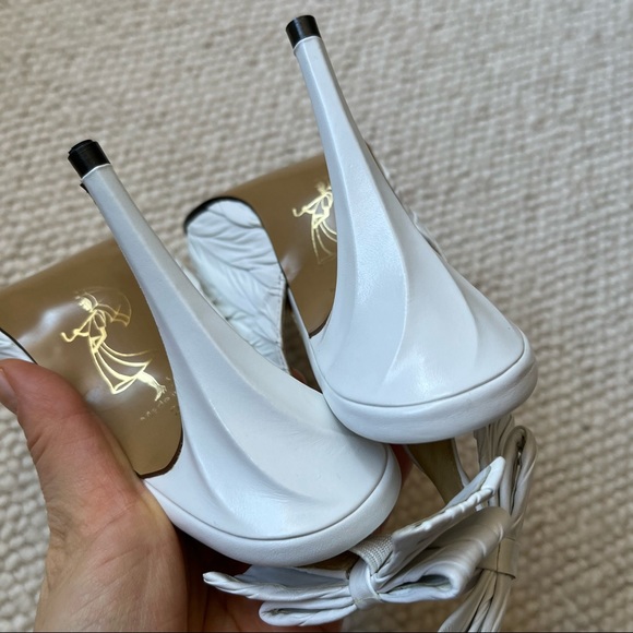 White Slingback Pumps - size 8. - Picture 8 of 9